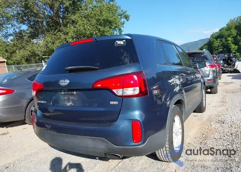 2014 Kia Sorento Lx z USA, uszkodzony, nr VIN 5XYKT3A64EG540926